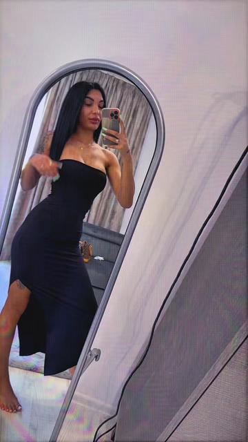 @🖤