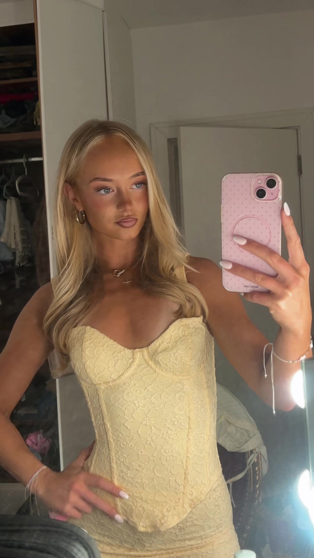 @Liv