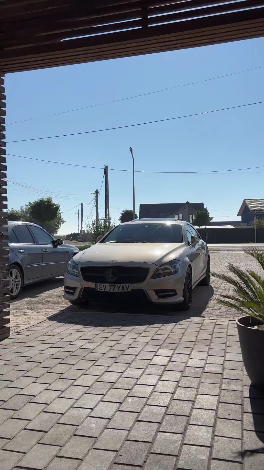 @IAVNI_63AMG