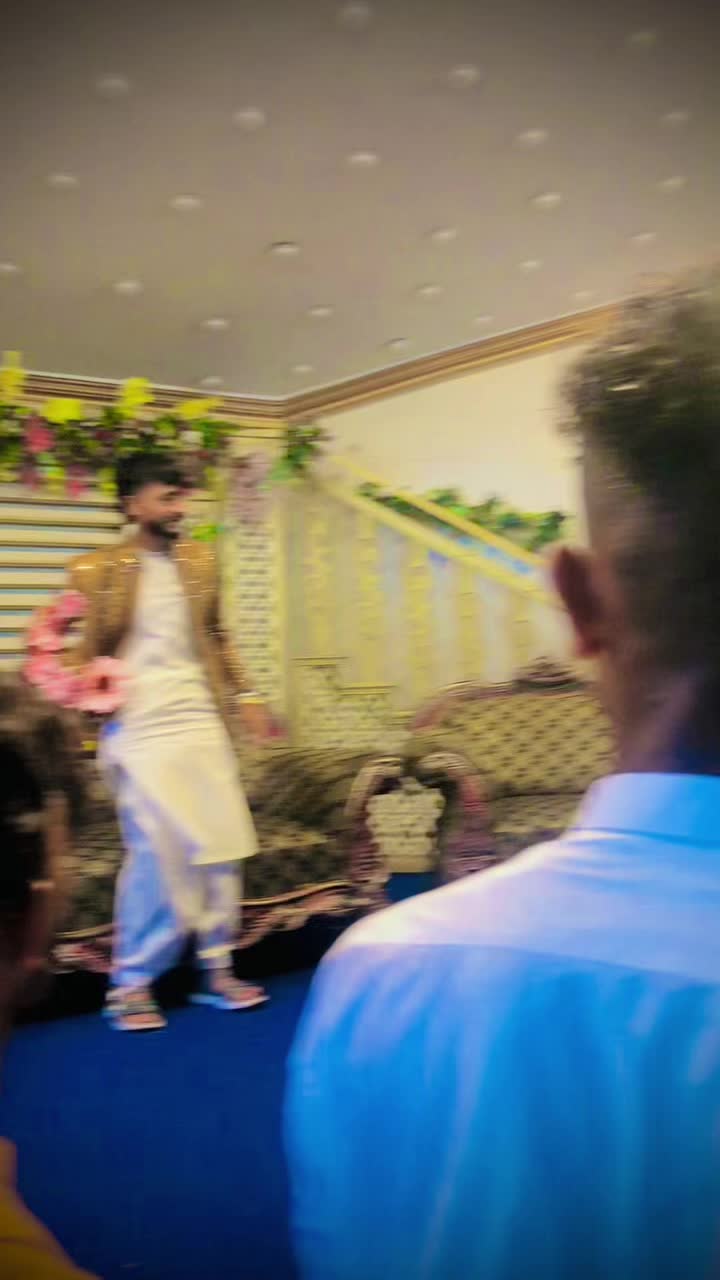 @SHAHZAIB👑KING💊✌️