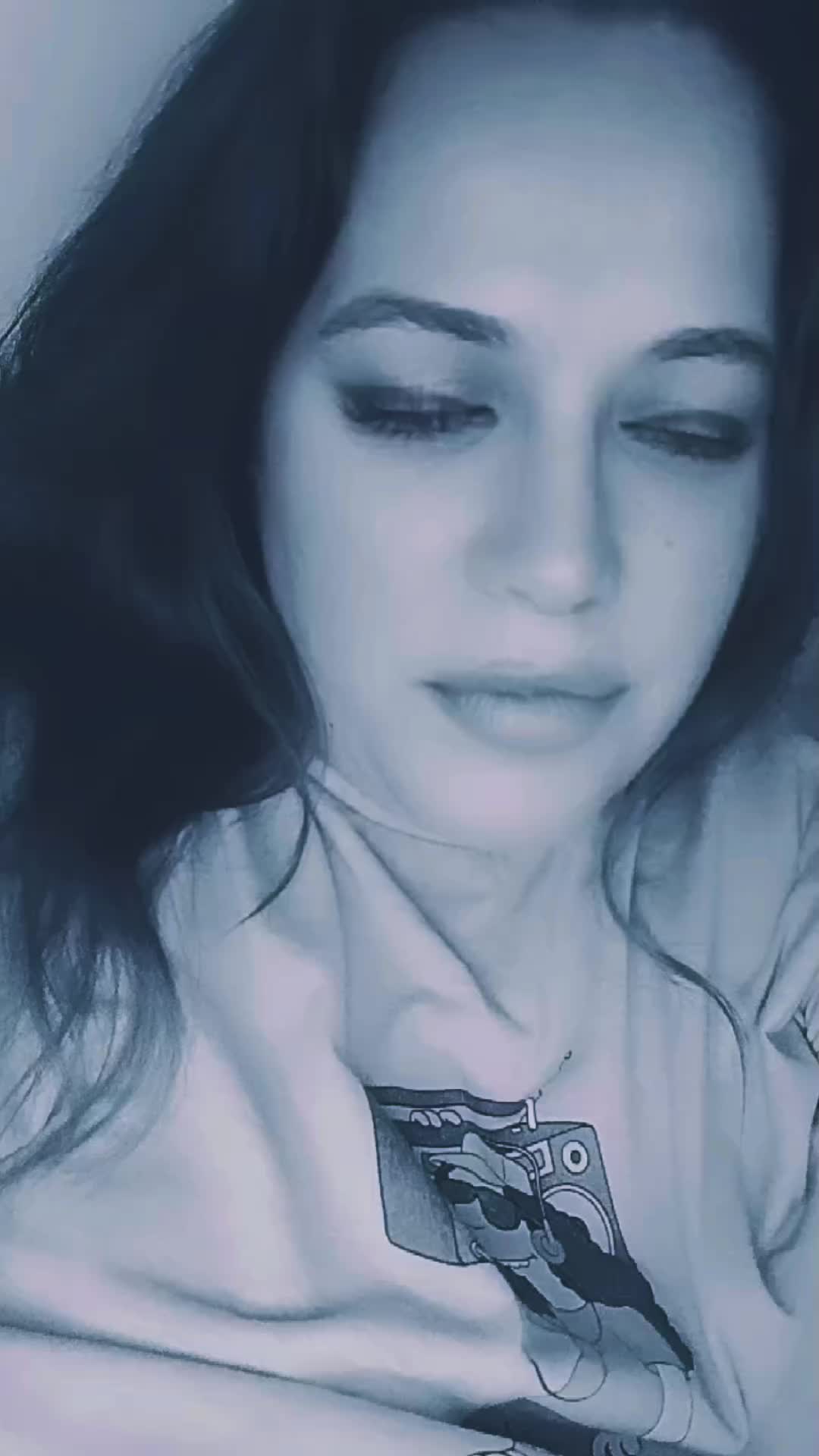 @chloerose1986