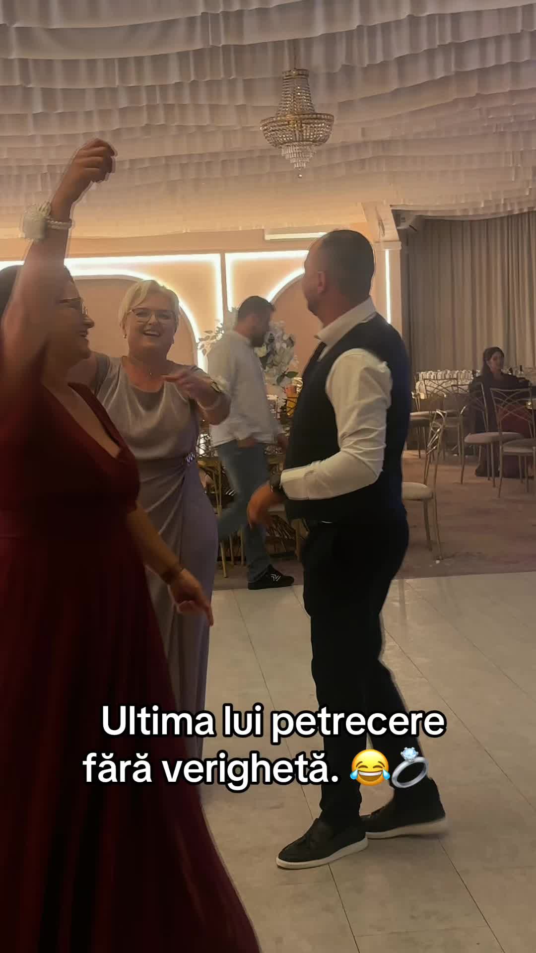 @Laura Claudia