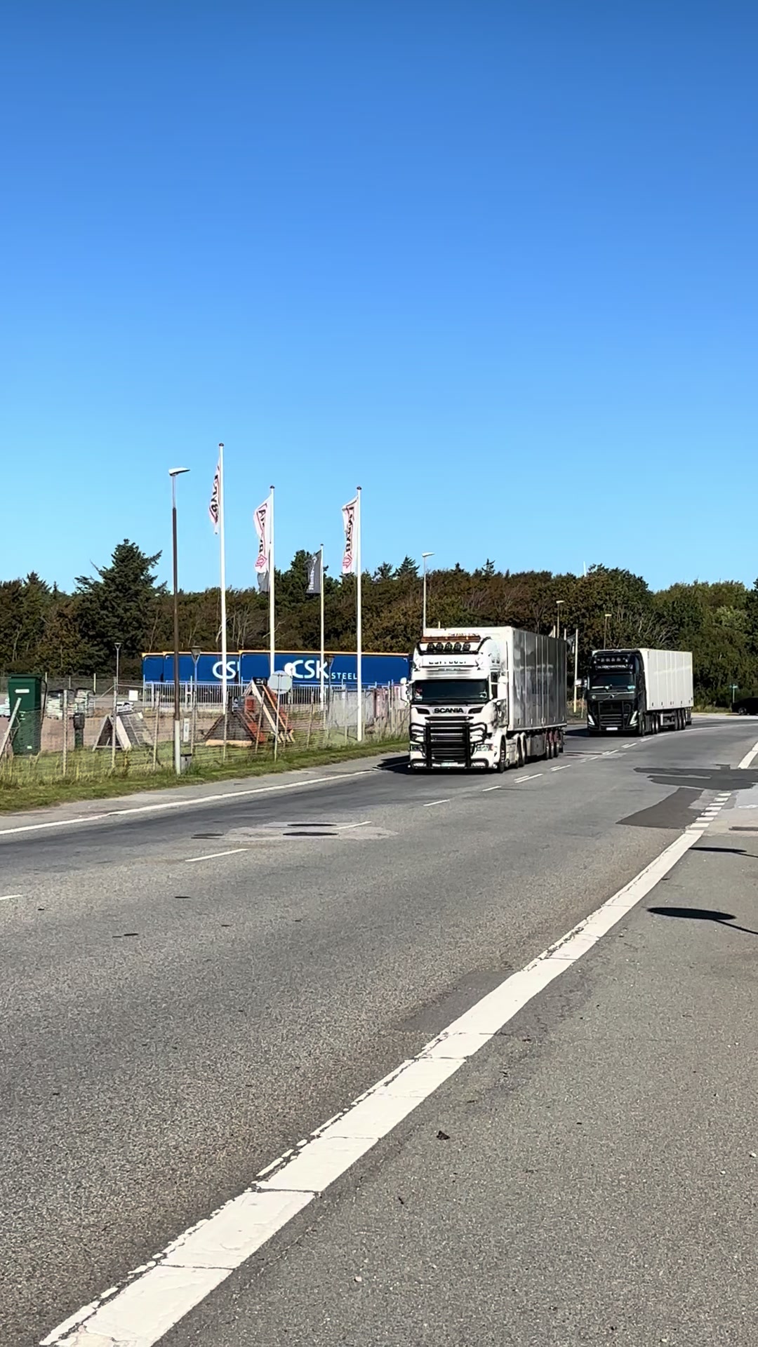 @JBL TRUCKSPOT