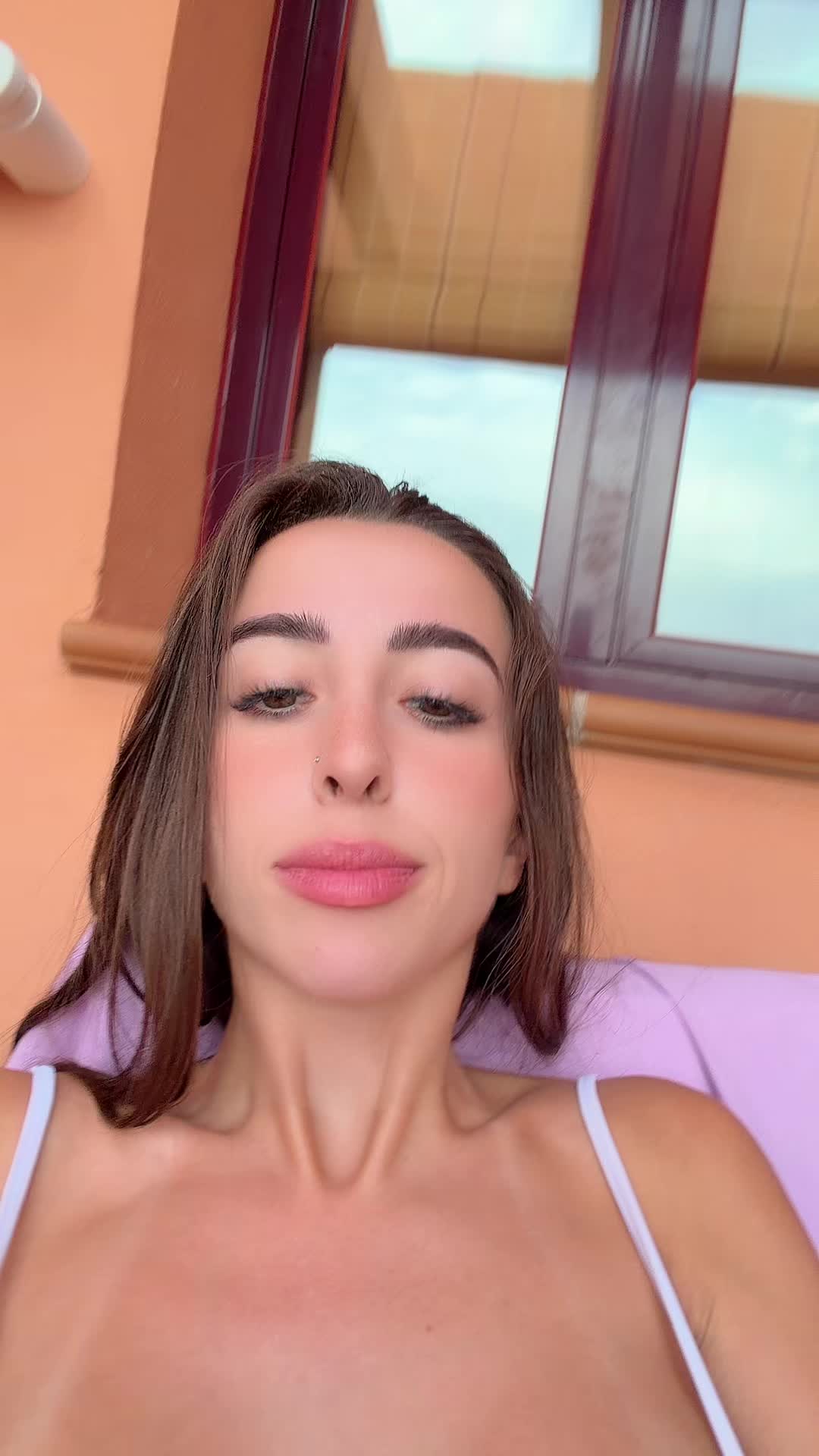 @nayiimtnez