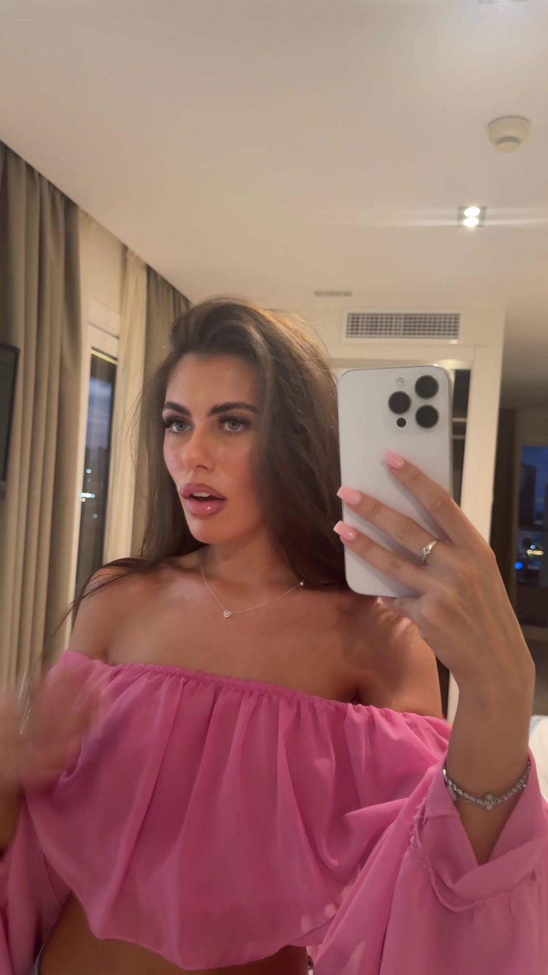 @poppylivingstonex