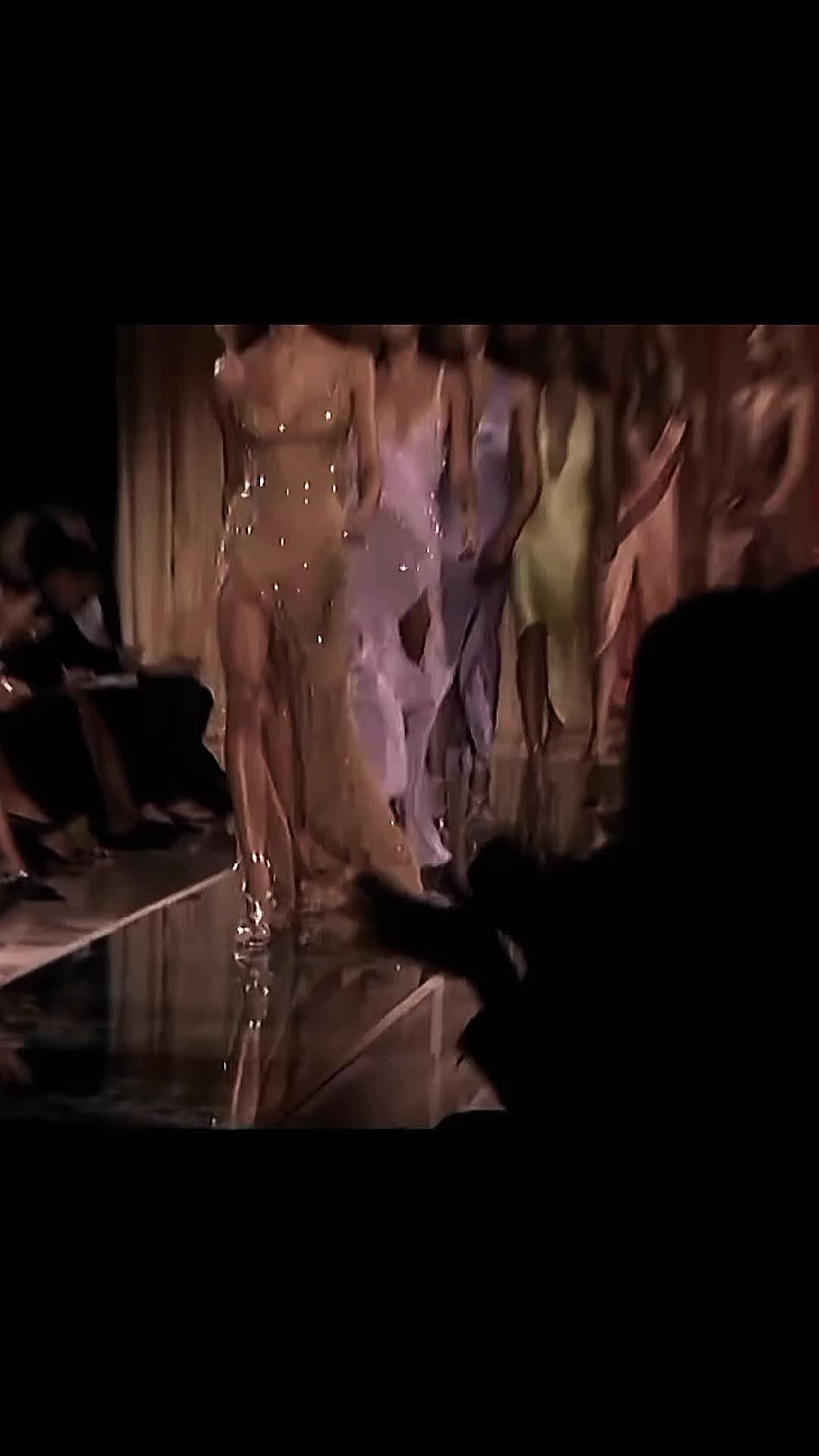 @𝘛𝘳𝘶𝘯𝘧𝘪𝘰