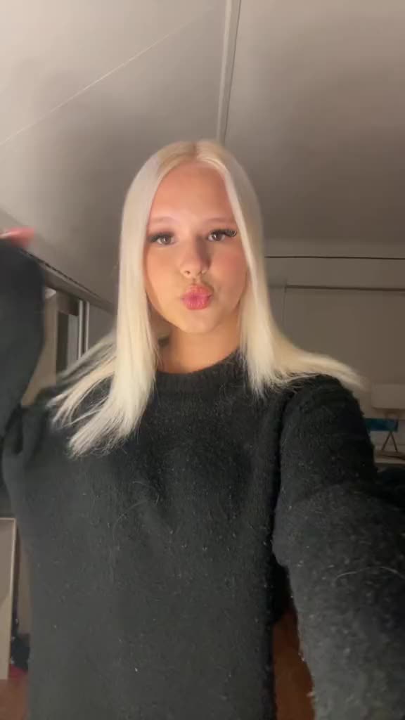 @𝓐𝓻𝔀𝓮𝓷 𝓟𝓪𝓾𝓵𝓲𝓷𝓪❤️