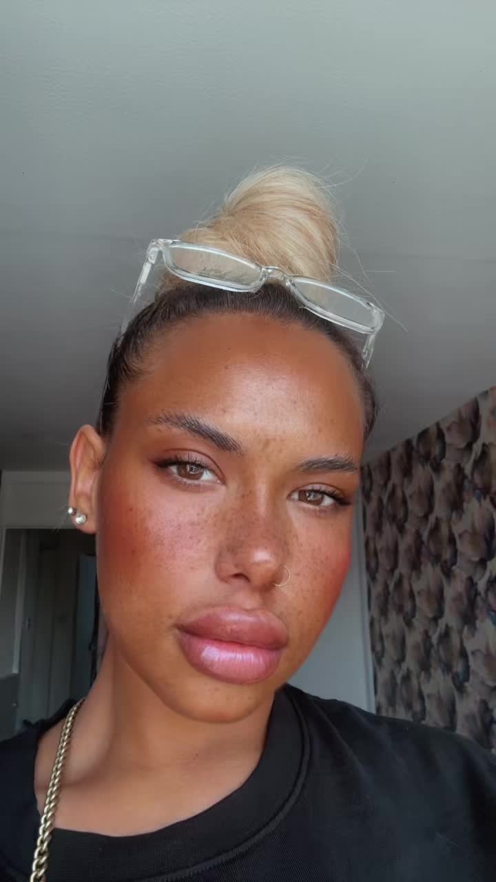 @Astra Louise Anderson