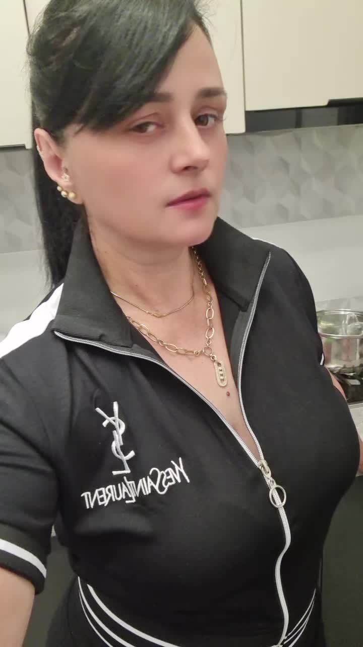 @ioneliia