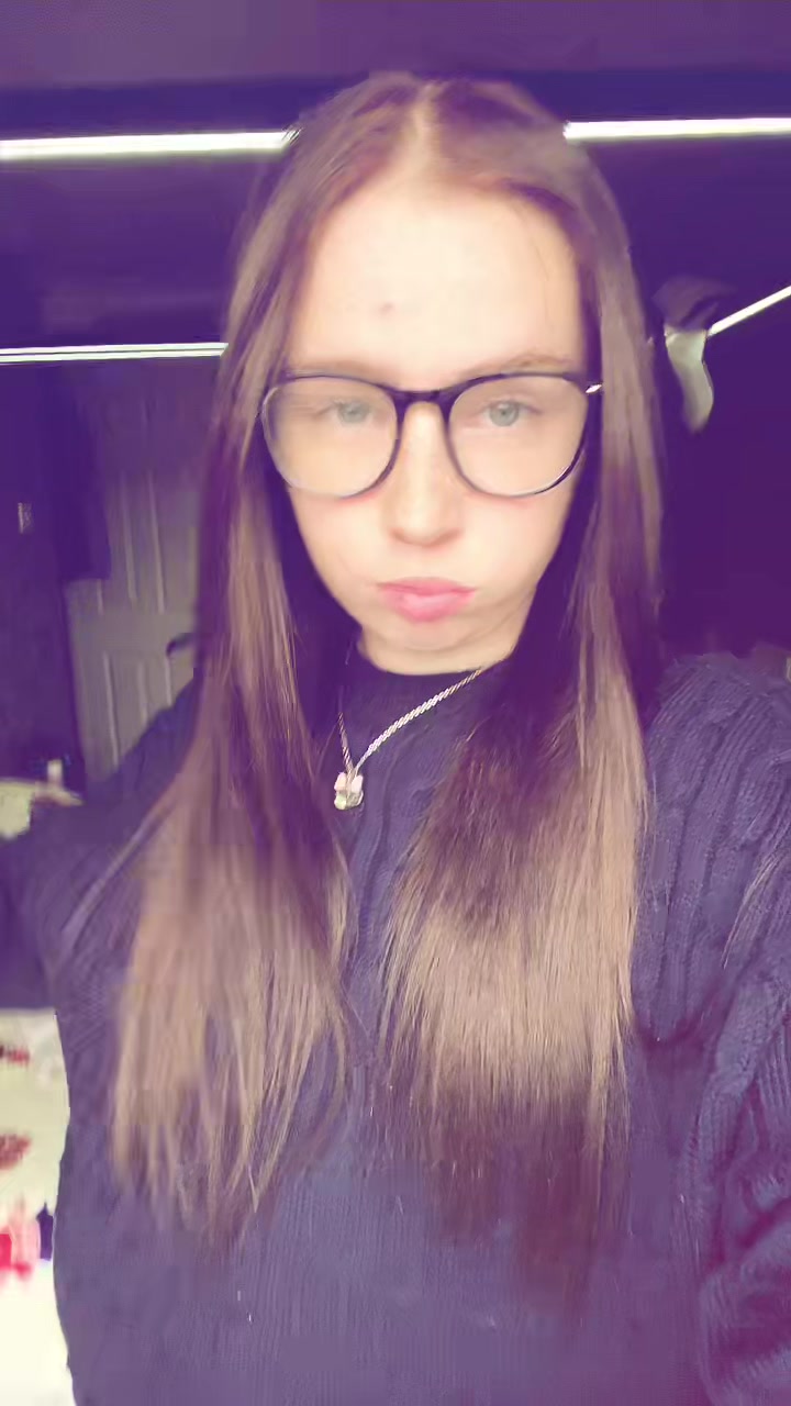 @izzy_may18