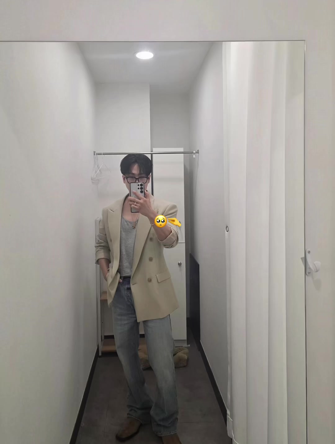 @︎