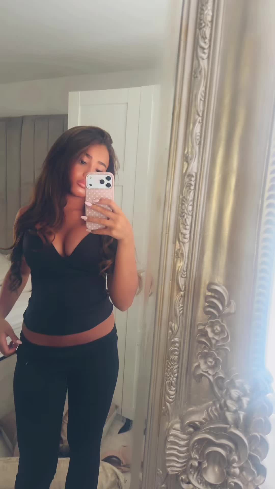 @avamackiee