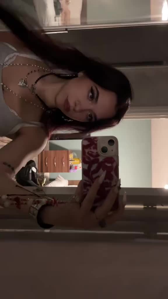 @michaela 🧛🏼&zwj;♀️