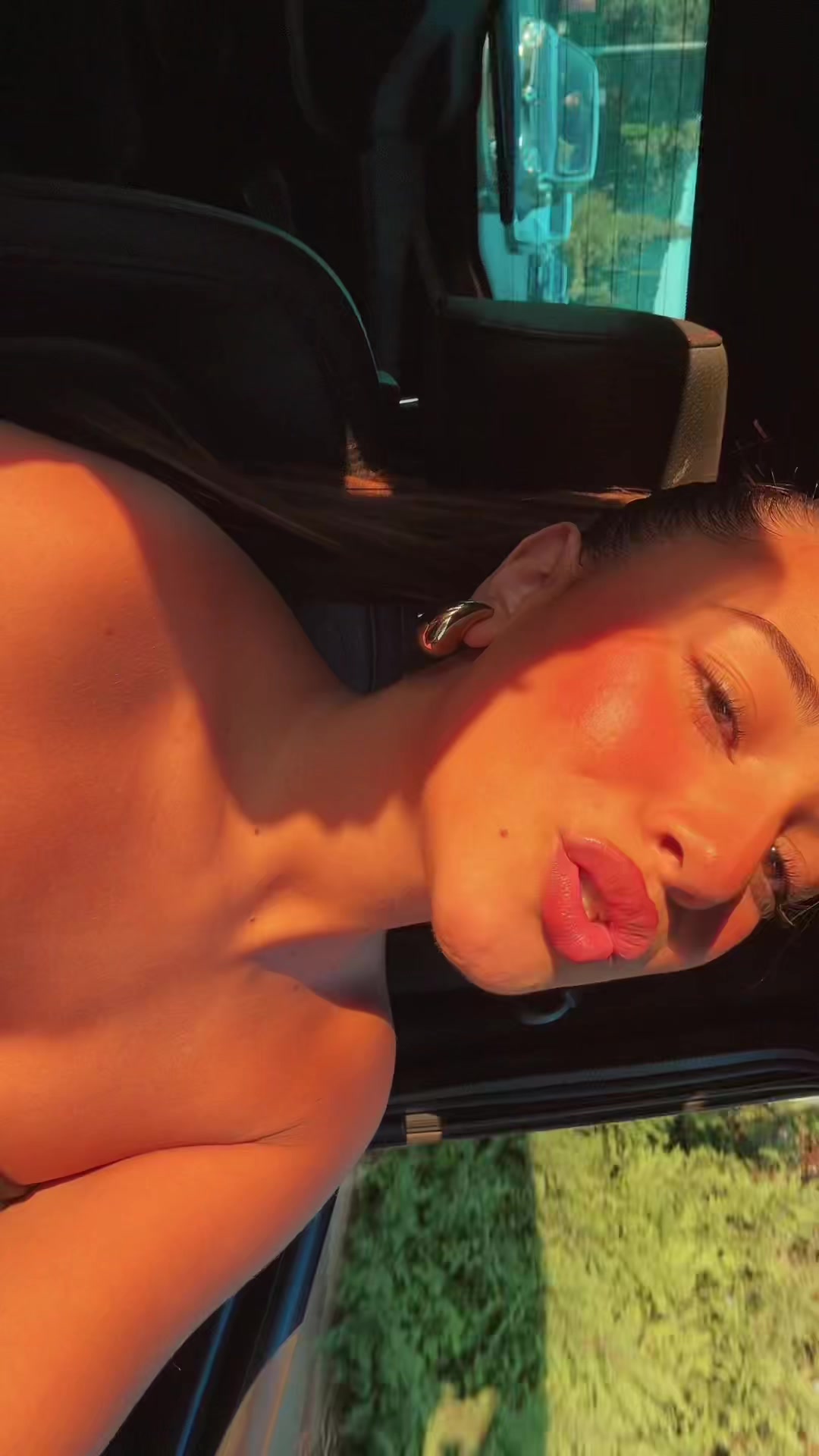 @kelly.djenadi