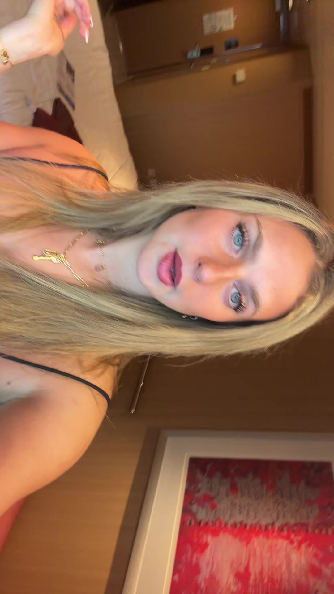 @carrieboa