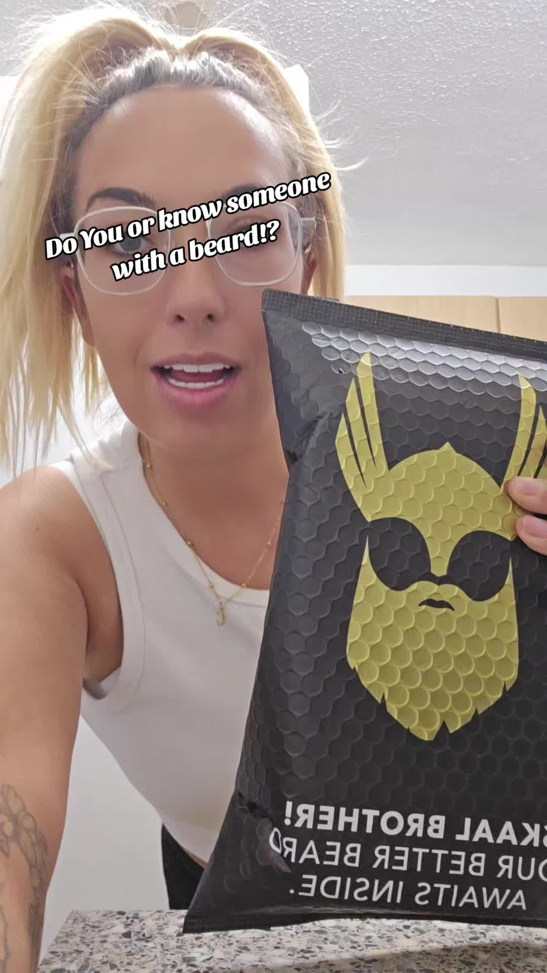 @Caroline33