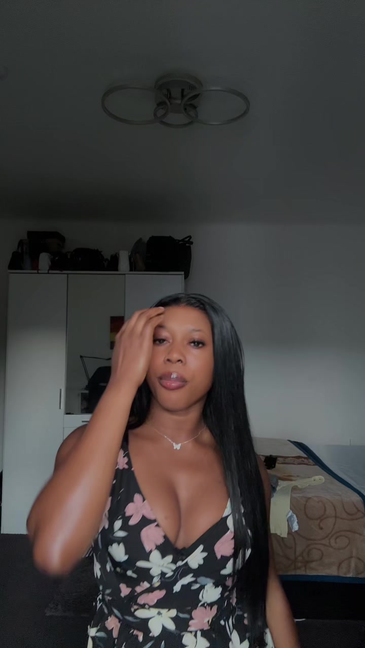 @Emily-Mia8