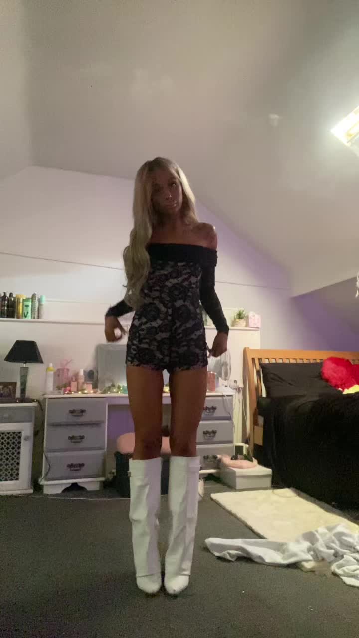 @scarl🪽🎀🧸