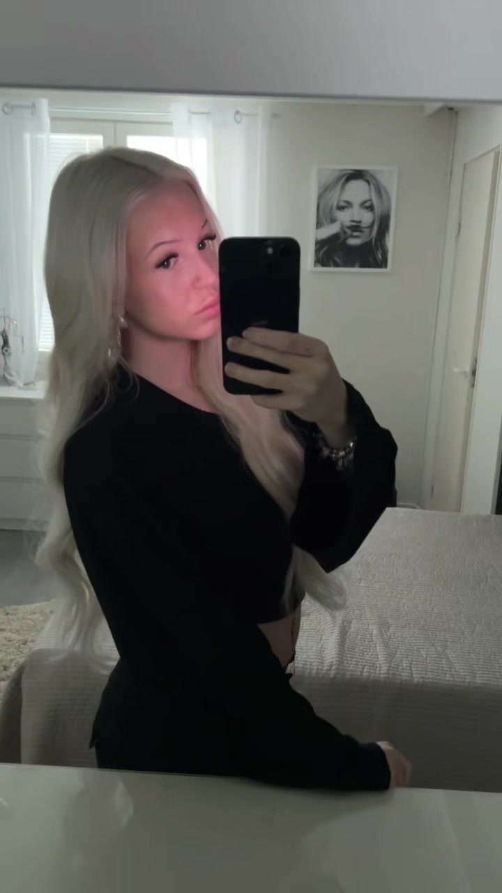 @ella🪽