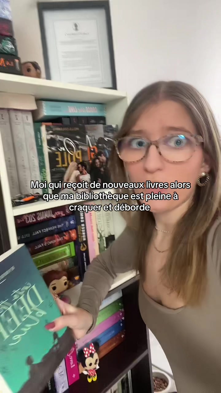 @chloebookaddict
