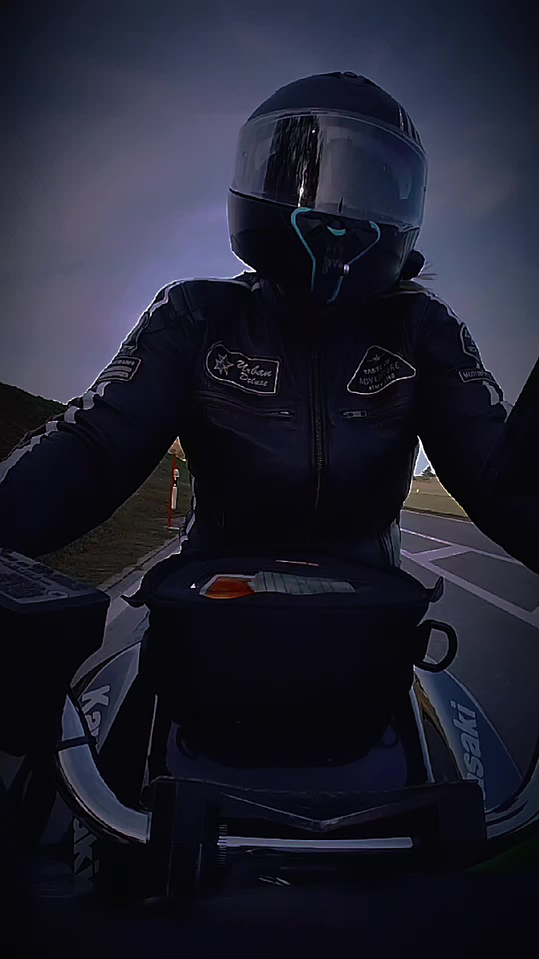 @🏍 ꧁ 𝓥 𝓲 𝓴 𝓲 ꧂ 🦄
