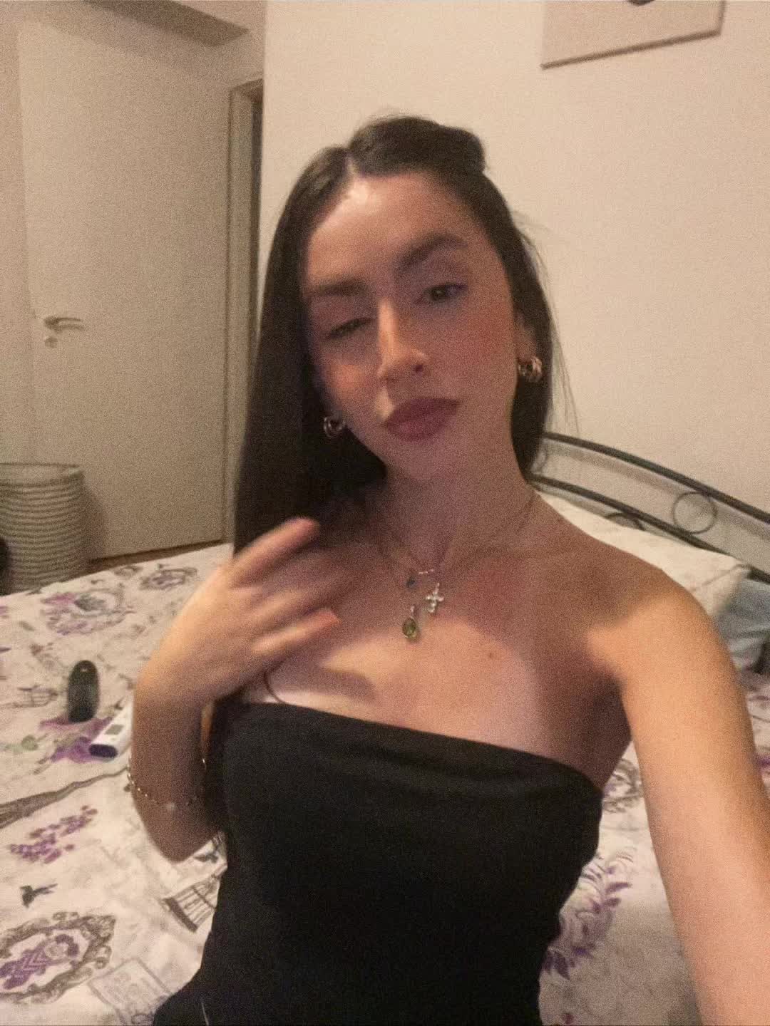 @𝐋𝐚𝐦𝐩𝐫𝐢𝐧𝐢 𝐓𝐡𝐨𝐝𝐢