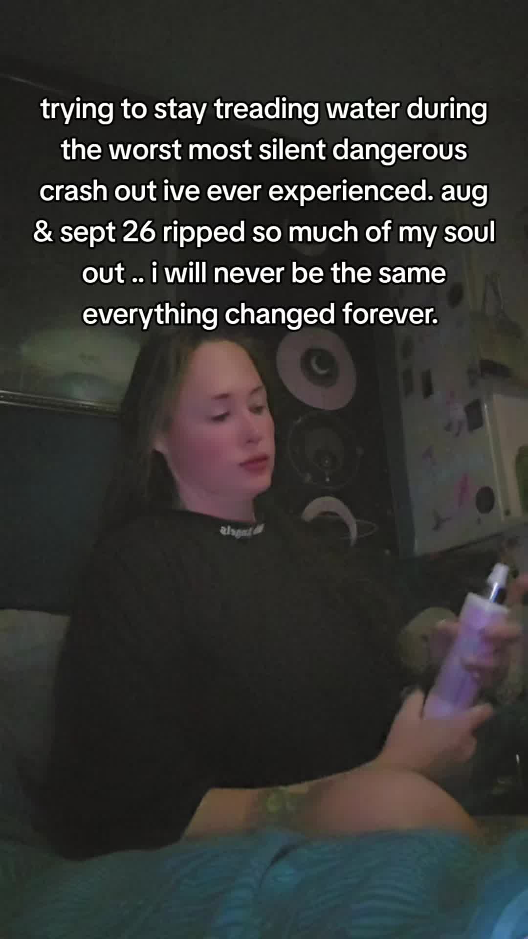 @⸸ 𝔈𝔪𝔬𝔔𝔲𝔢𝔢𝔫 ⸸