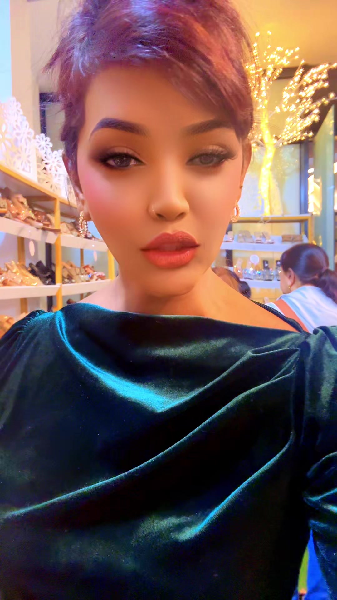 @Tina_official