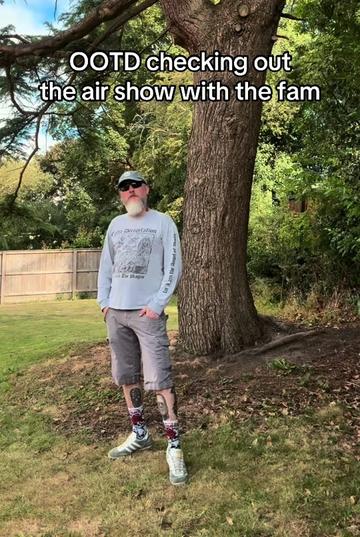 @Riffslickstricks