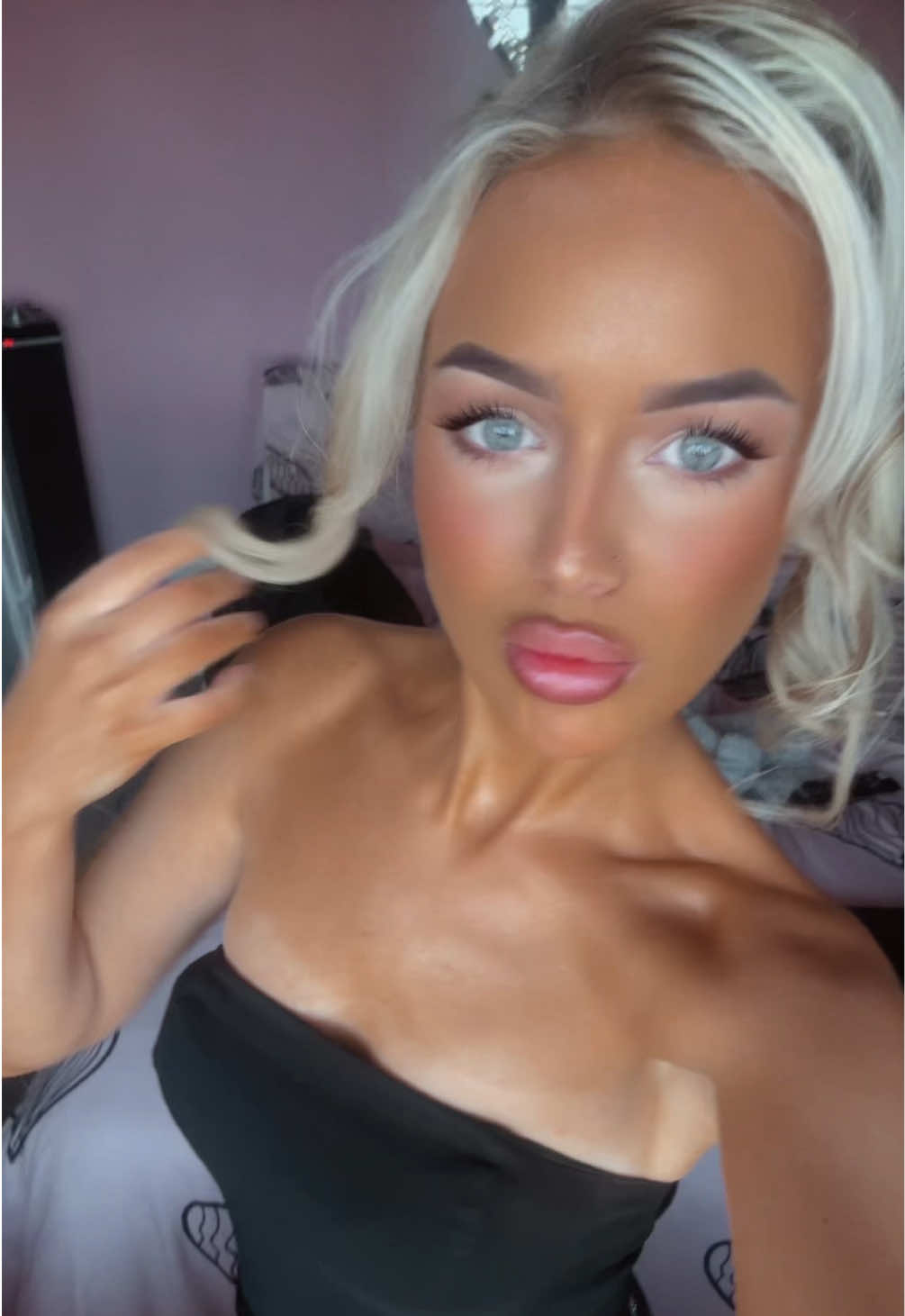 @Nicole Kay White👸🏼