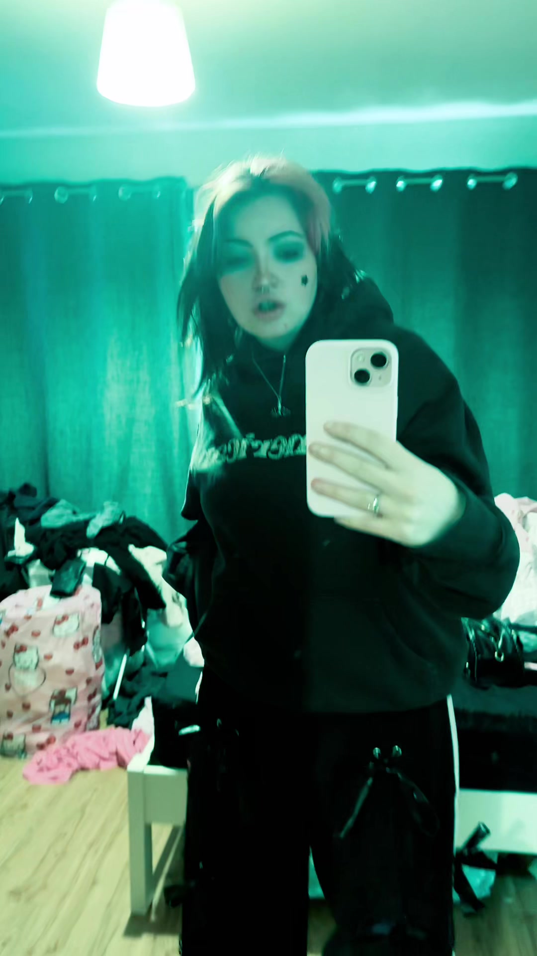 @Elisha🩷👻🖤