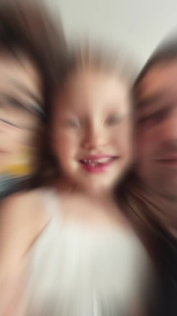 @Alexandra Gavrila Mo