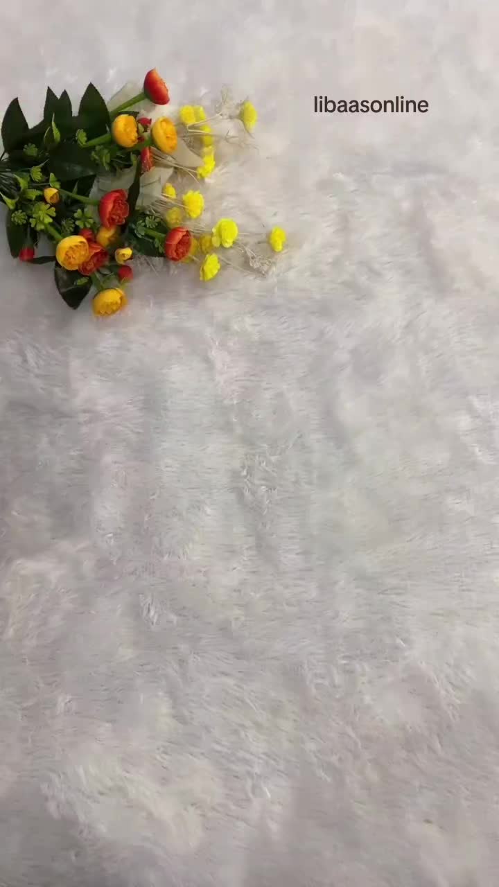 @ਲਿਬਾਸ by ਕੌਰ