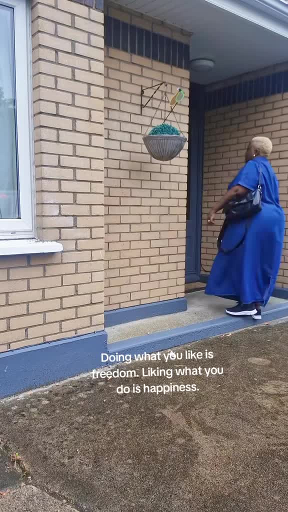 @EBONY FASHIONISTA