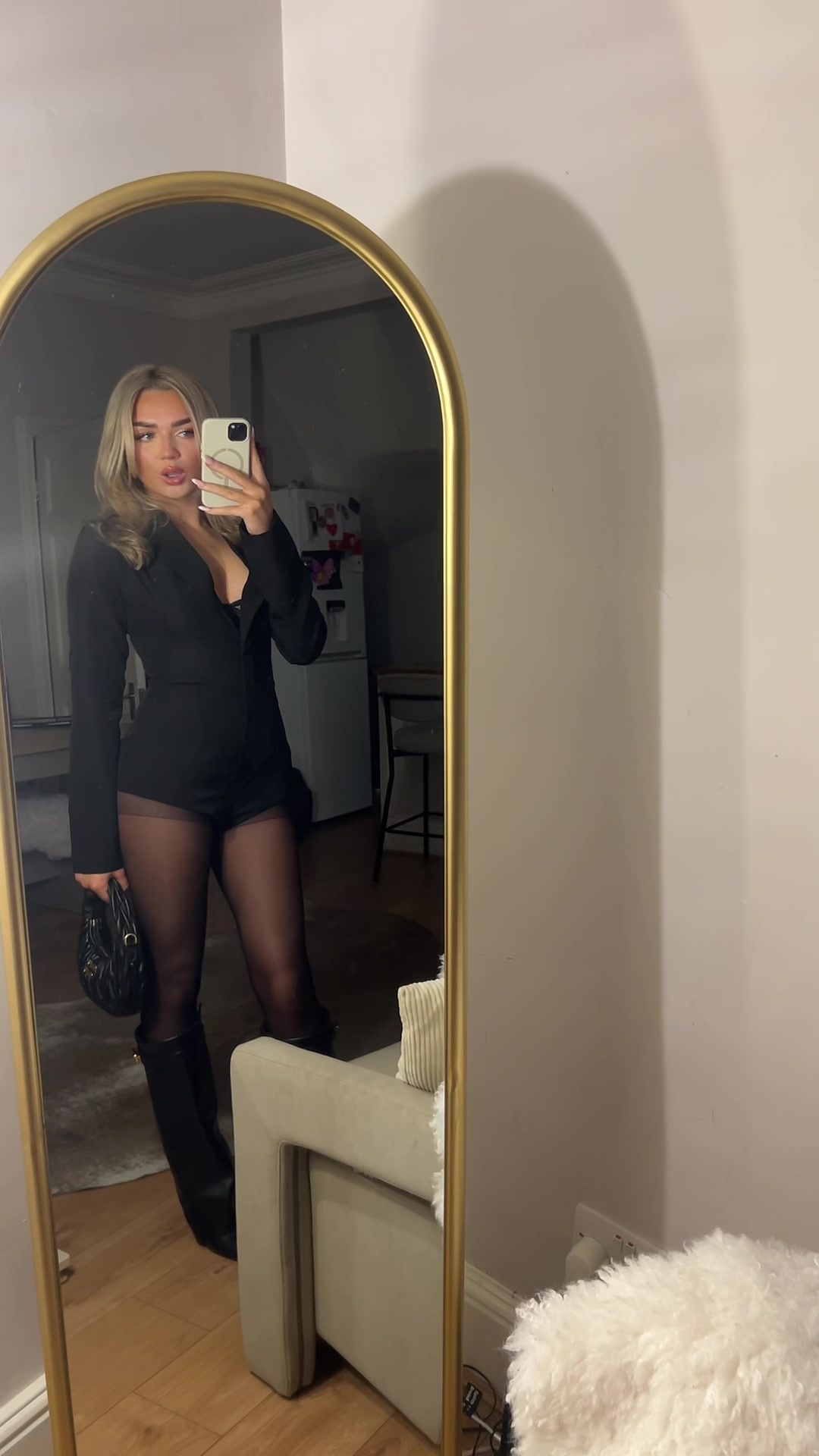 @laylamaewoodhouse
