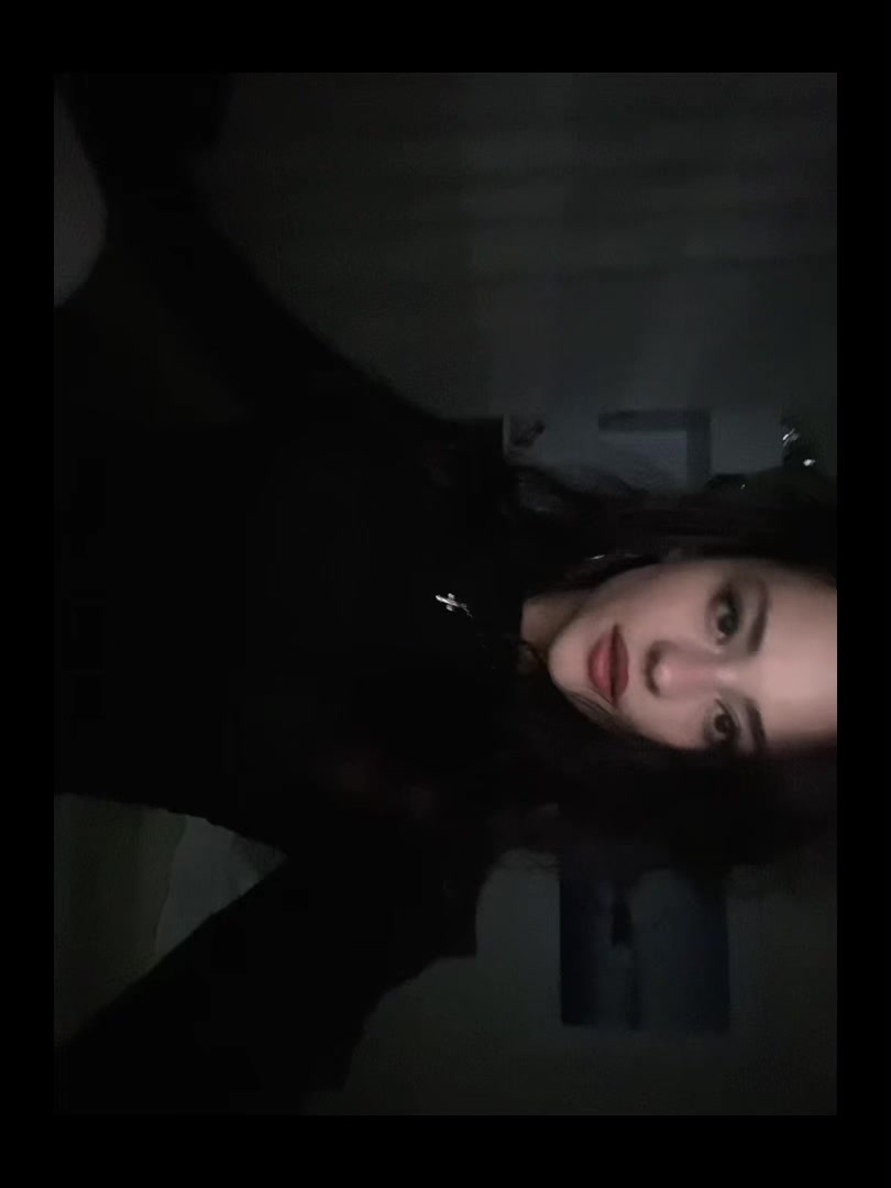 @bella