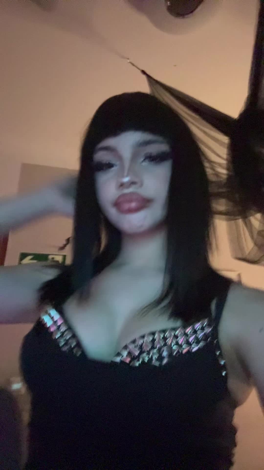 @?