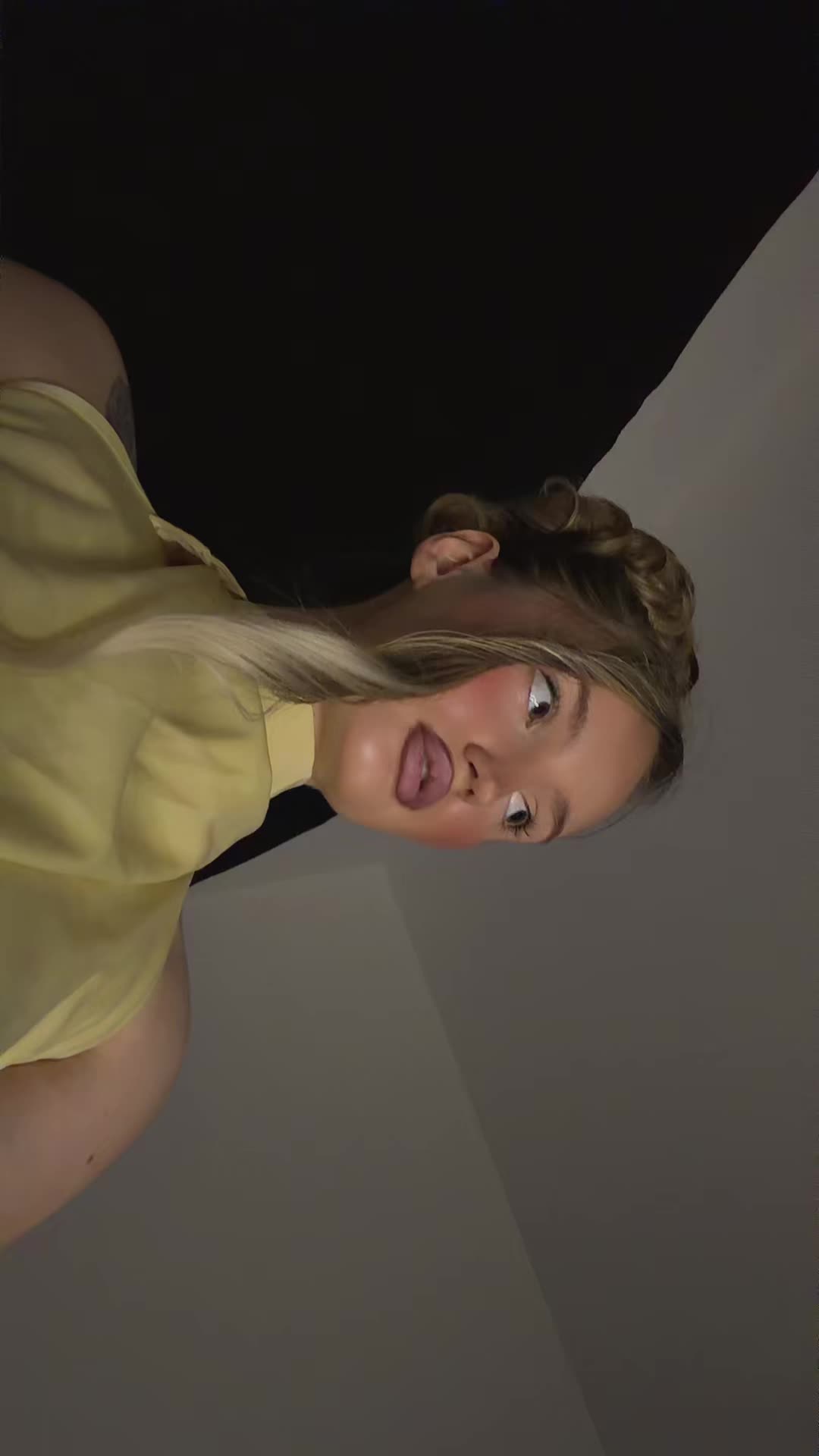@C 🥥🍸