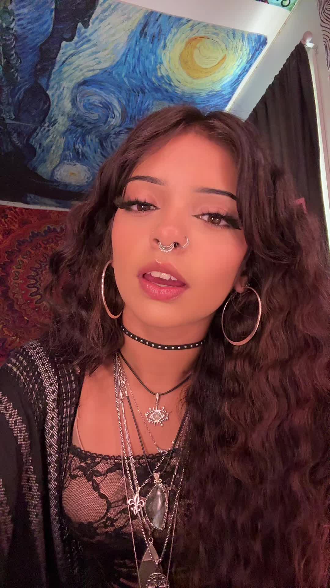 @𓋹