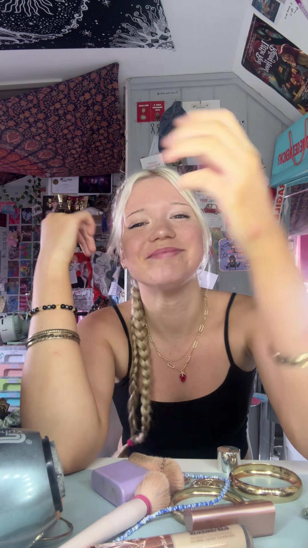 @𝐈𝐭𝐬 𝐄𝐯𝐚 𝐁𝐮𝐝𝐝🦄⬇️