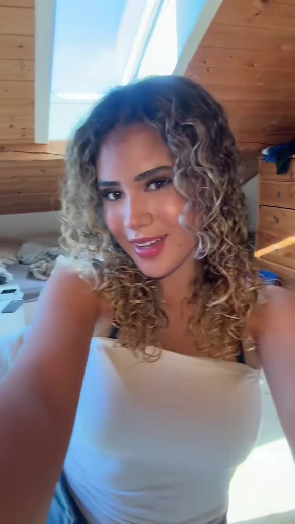 @SOPHIE VALENTINA