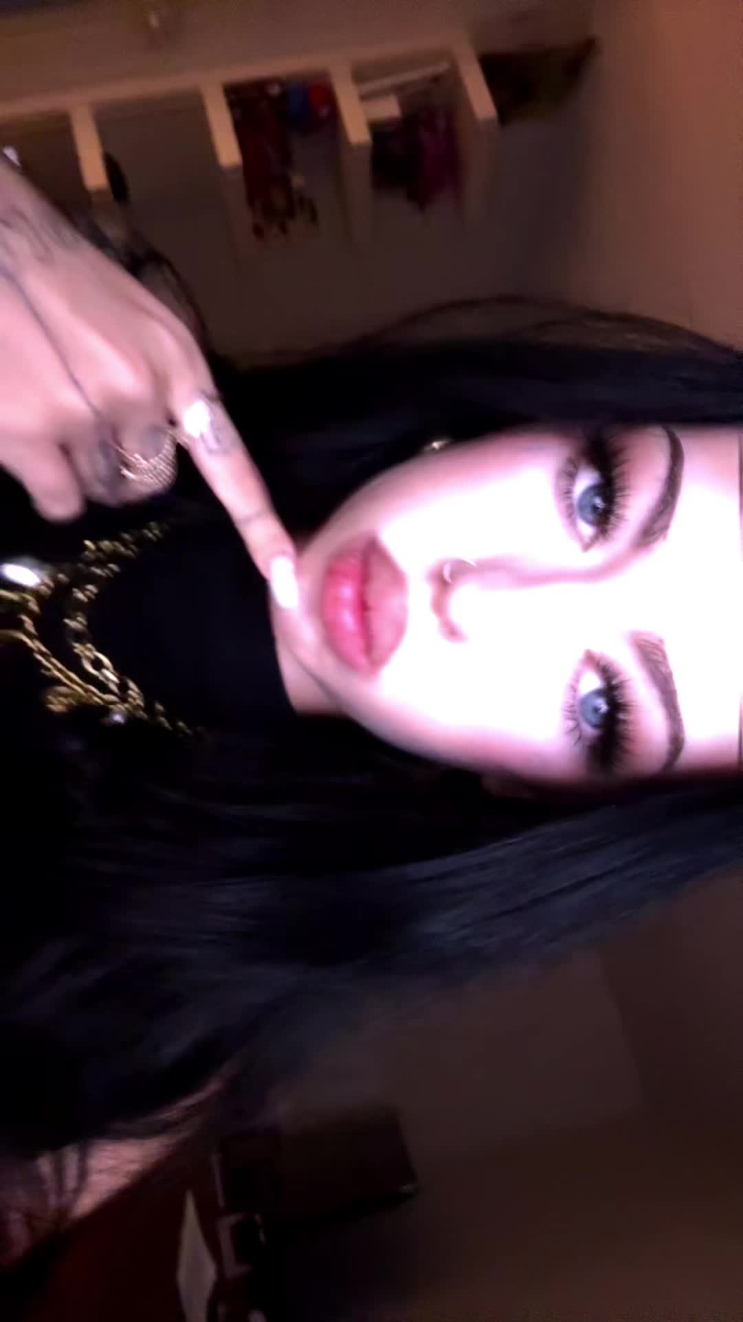 @Zahnina