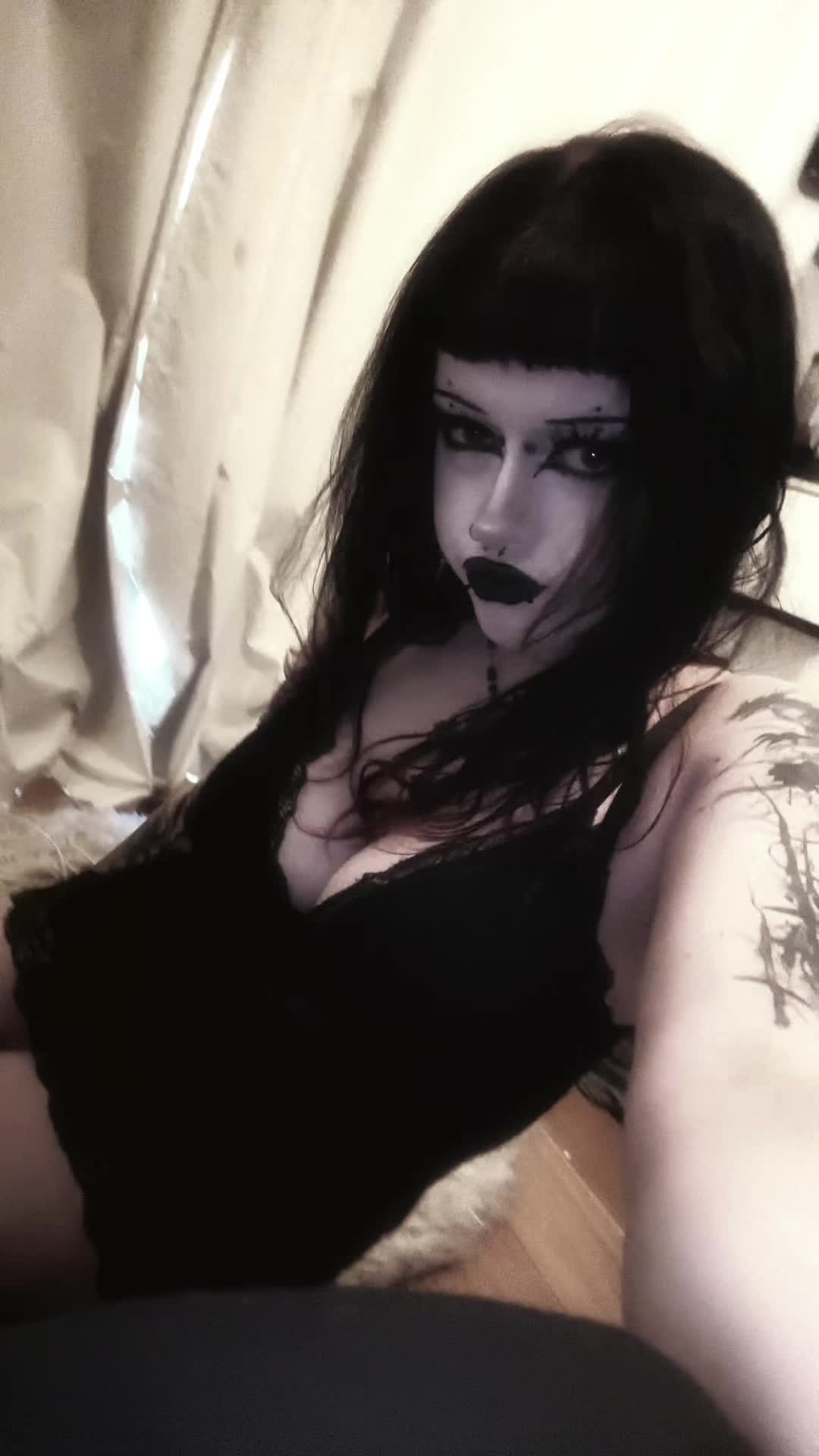 @J🕸️