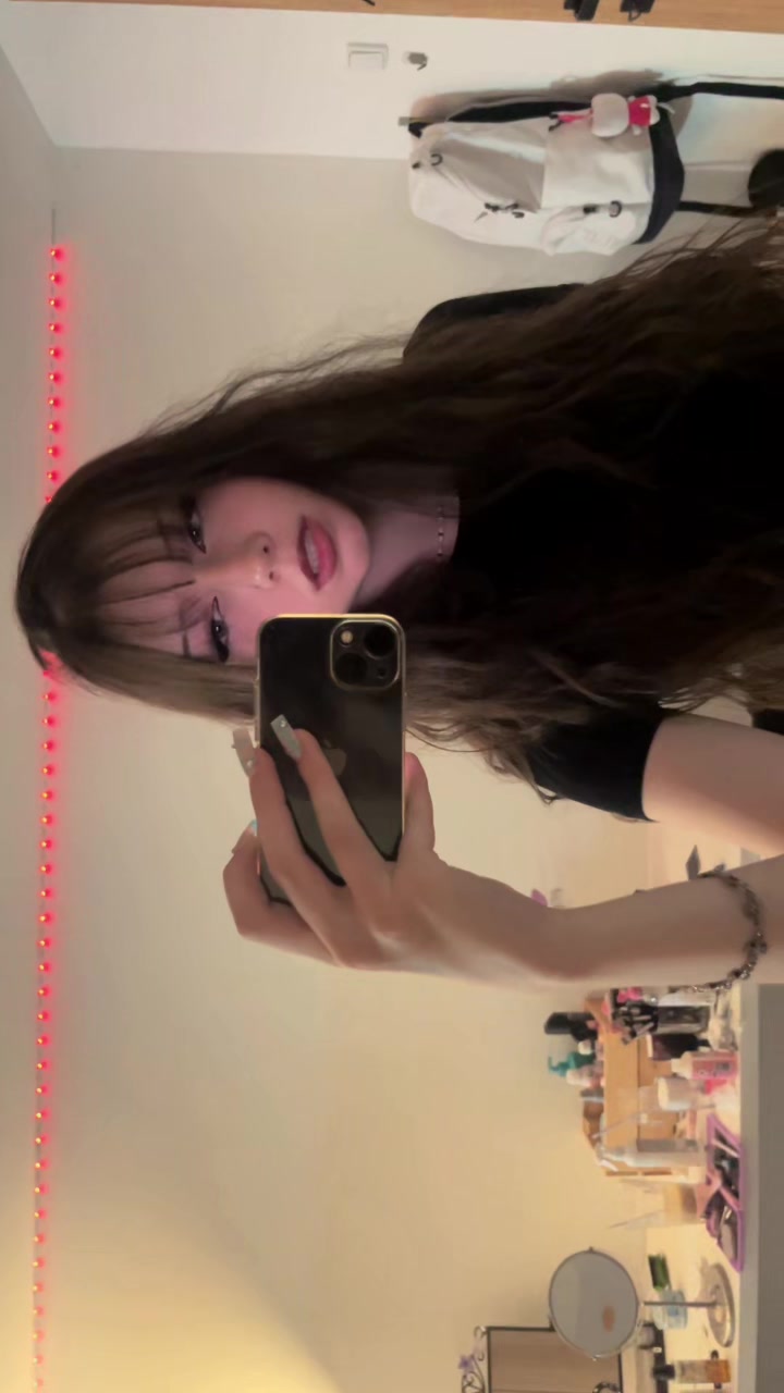 @aninkaa