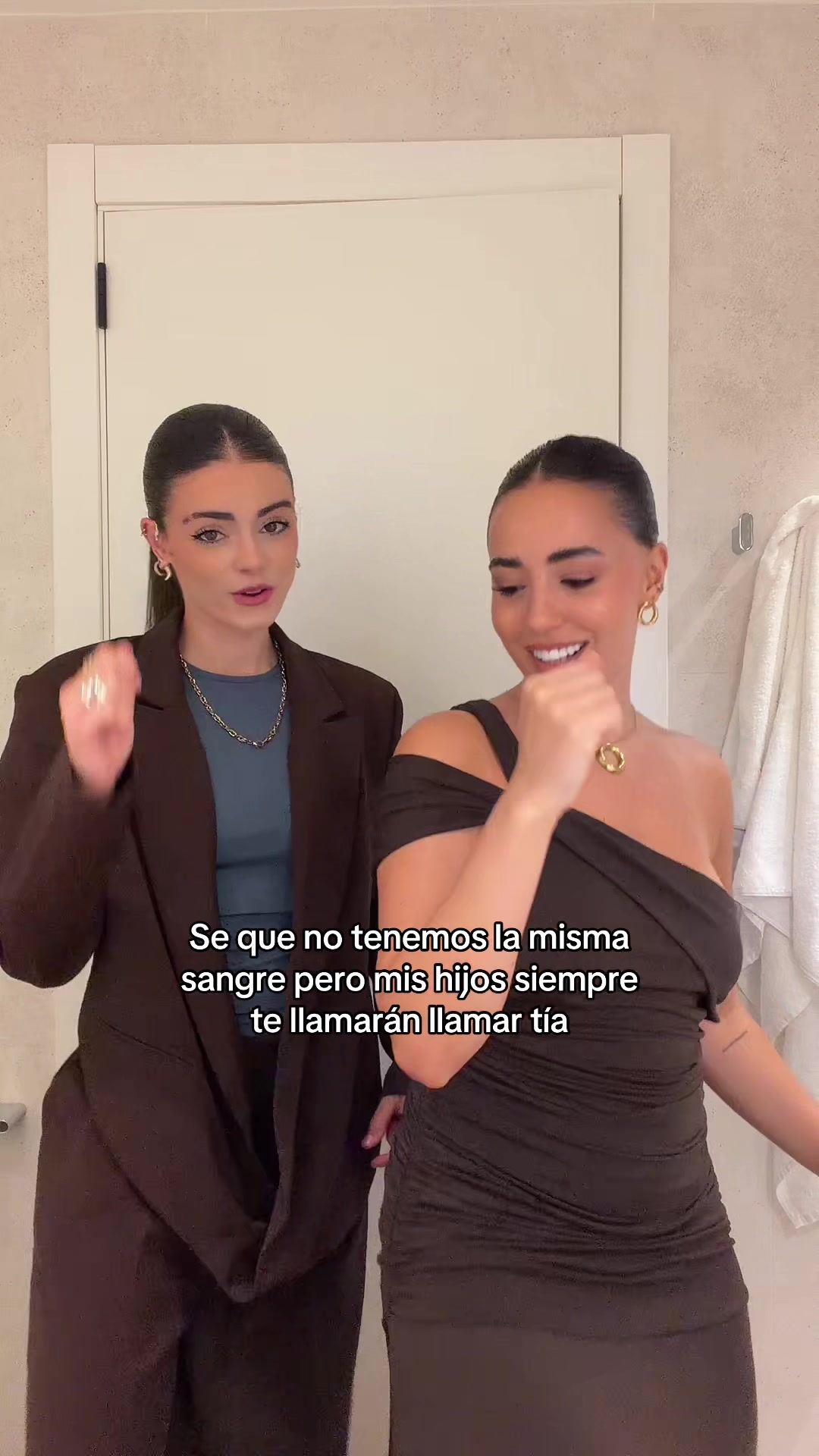 @LUCIA DE LA PUERTA