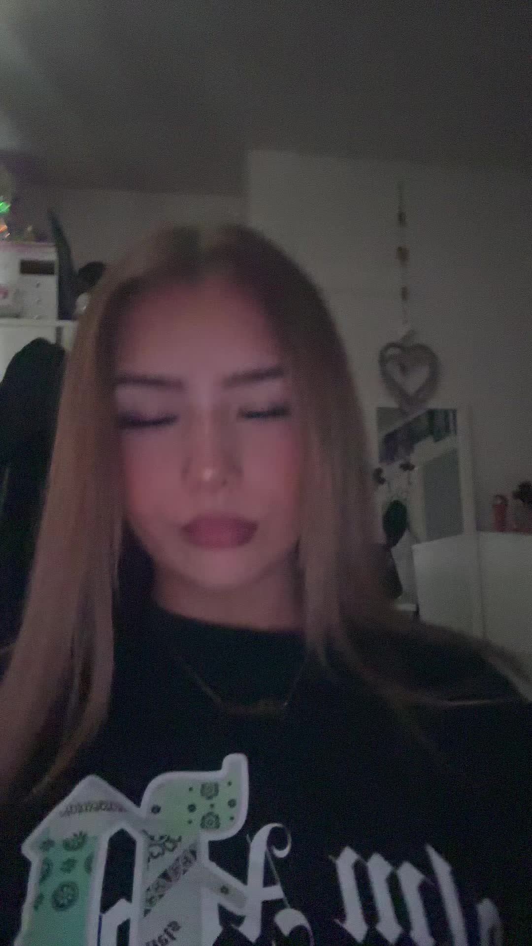 @lace.xxx