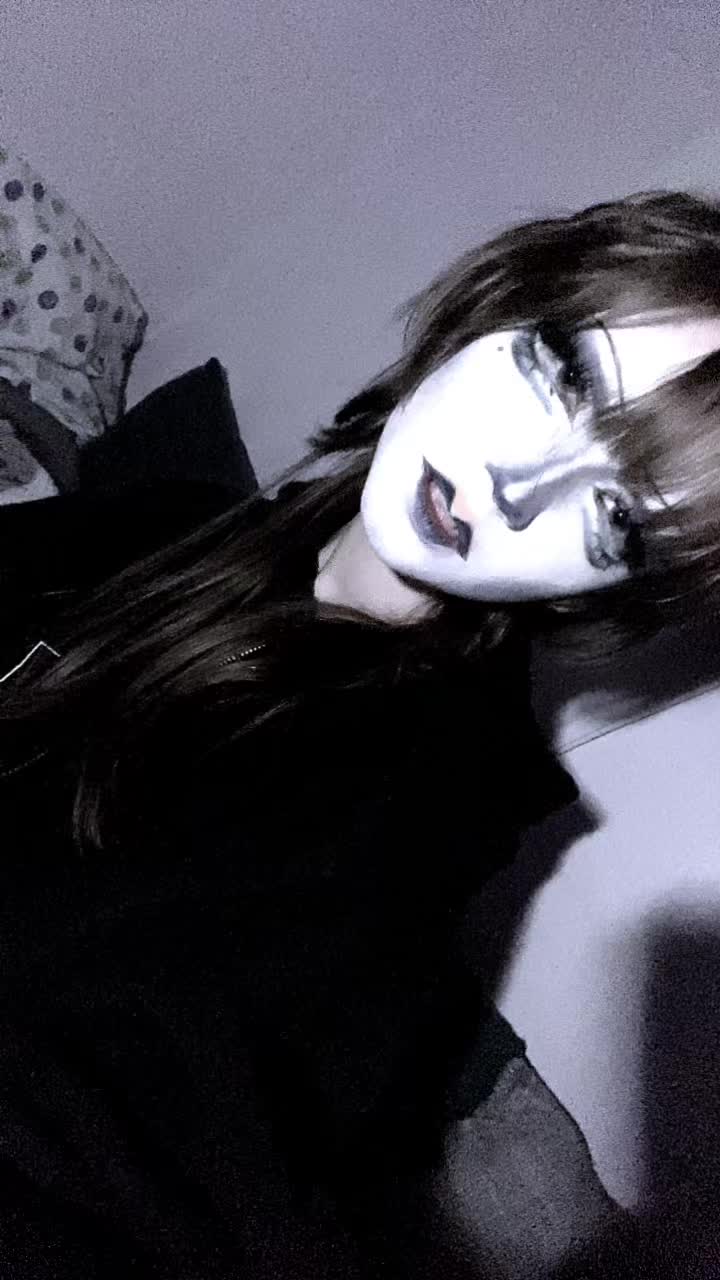@. ݁₊ 𝐒𝐞𝐥𝐦𝐚 ♱🦇 ݁ ˖ִ ࣪