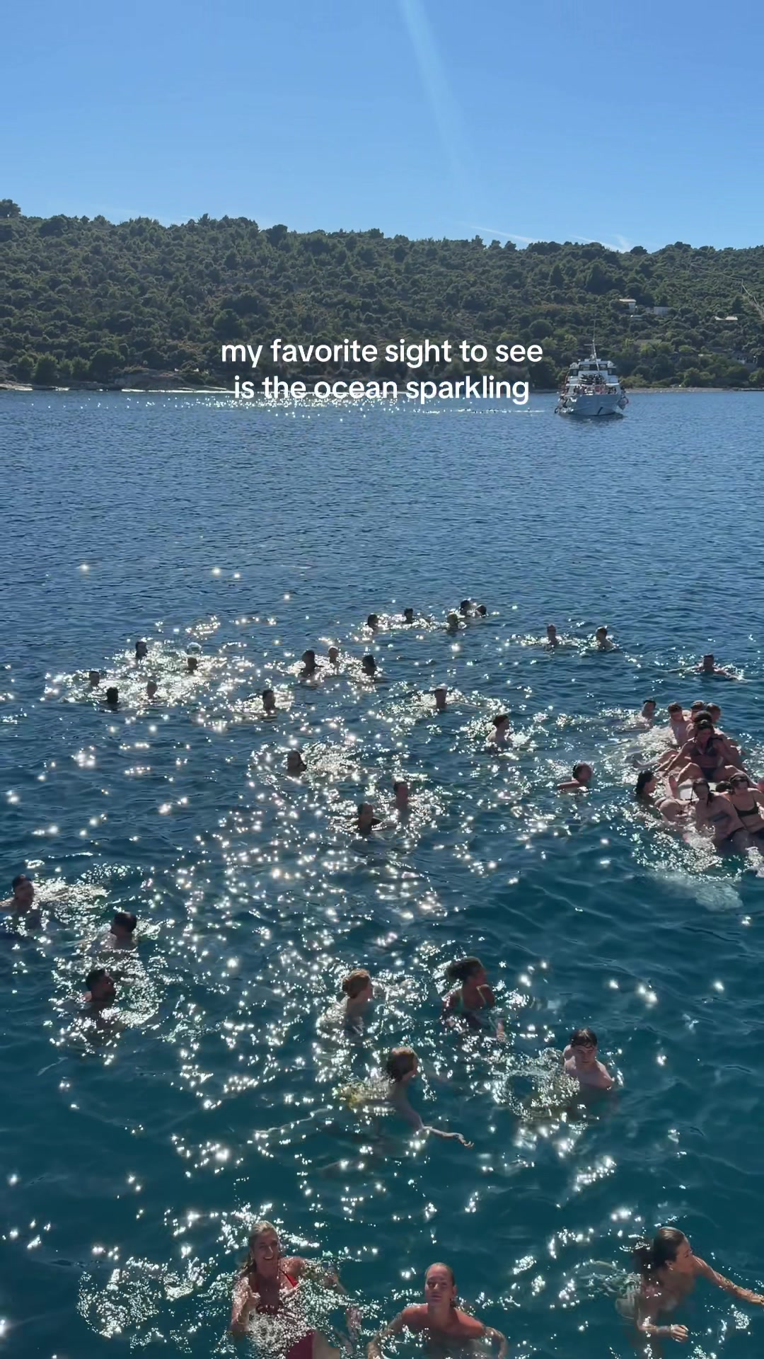 @Out To Sea - Split Boat Party