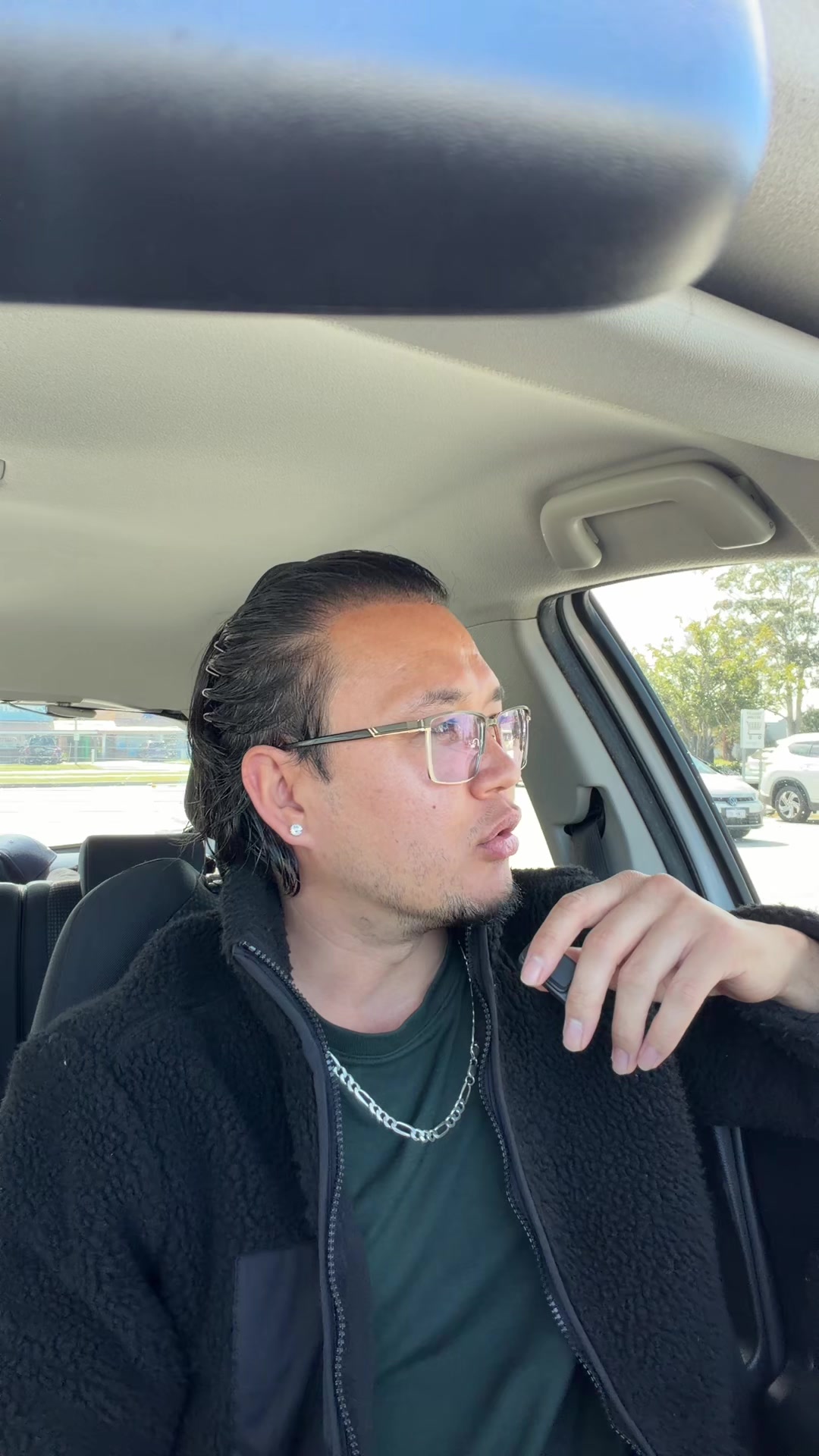 @𝐂𝐑𝐎𝐖𝐍