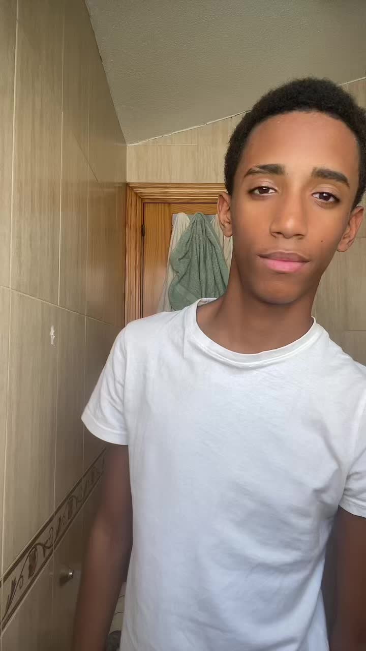 @izan.cm